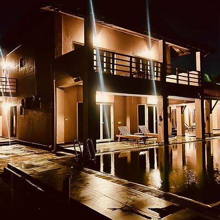 Reef Bungalow Hotel Pamunugama Kültér fotó