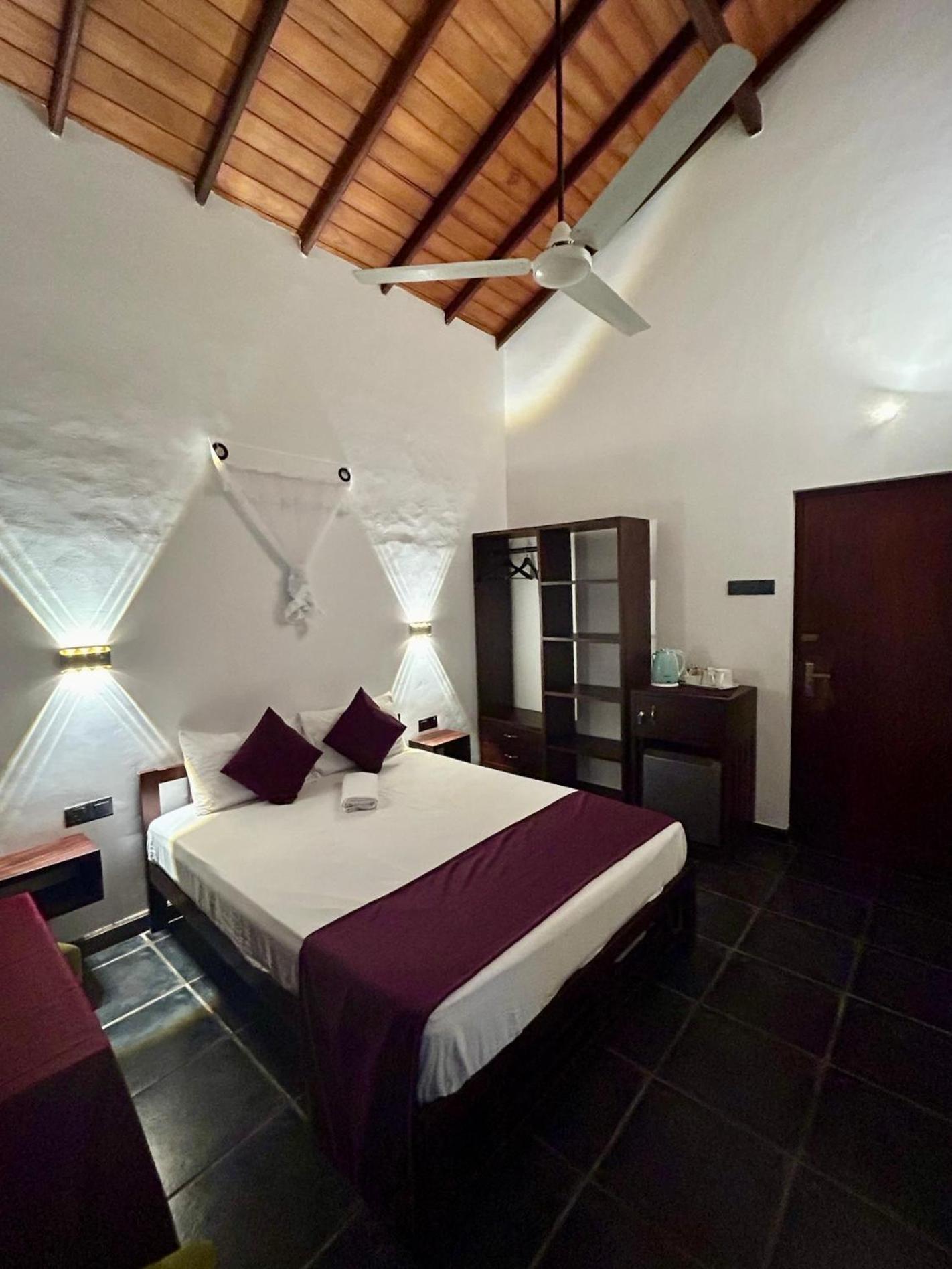 Reef Bungalow Hotel Pamunugama Kültér fotó
